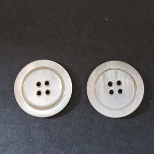 (4/$15) Vintage mother of pearl sewing buttons